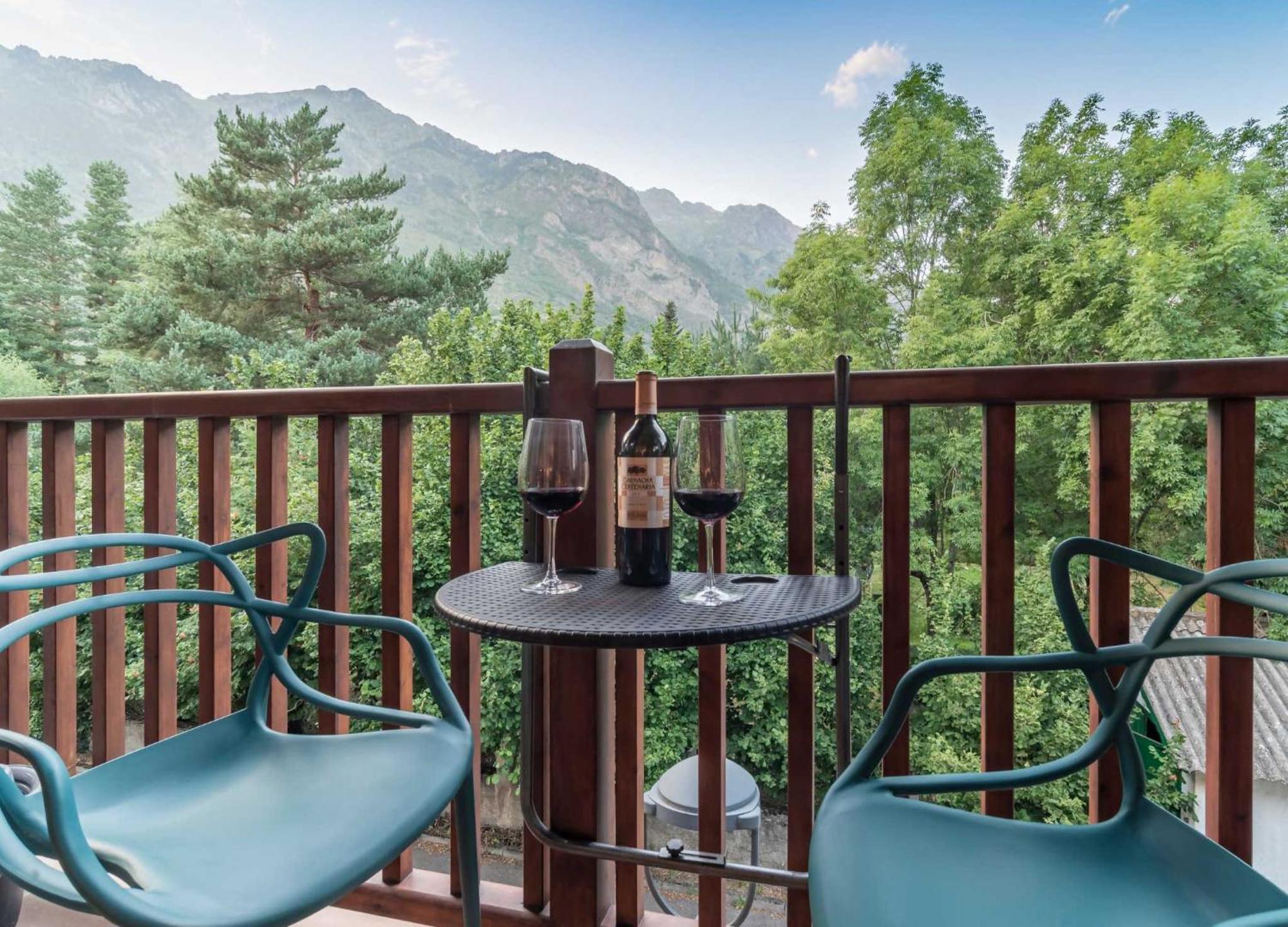 Apartament Loira Casa Sanchines Duplex De Lujo En Benasque Zewnętrze zdjęcie