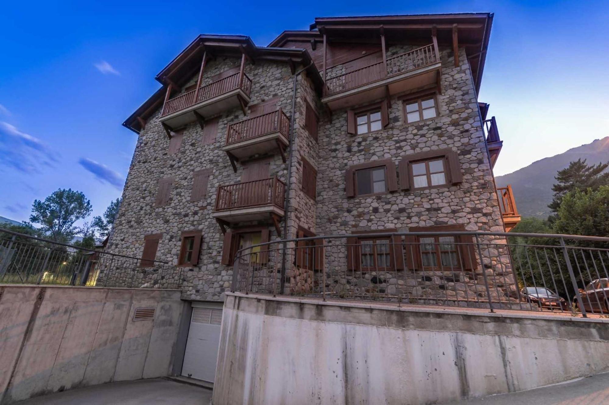 Apartament Loira Casa Sanchines Duplex De Lujo En Benasque Zewnętrze zdjęcie