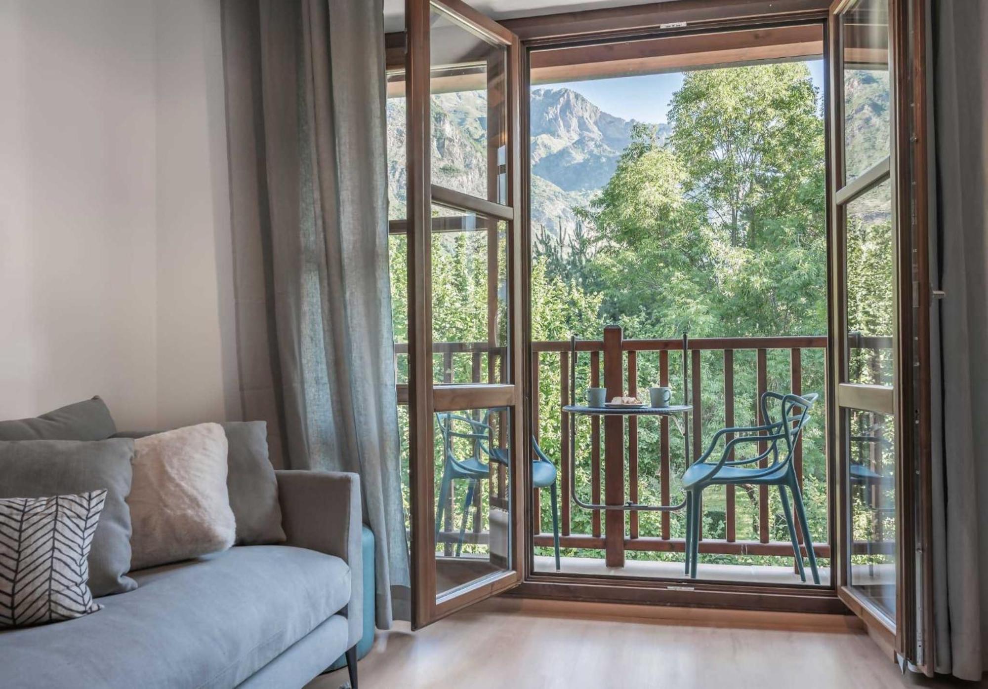 Apartament Loira Casa Sanchines Duplex De Lujo En Benasque Zewnętrze zdjęcie