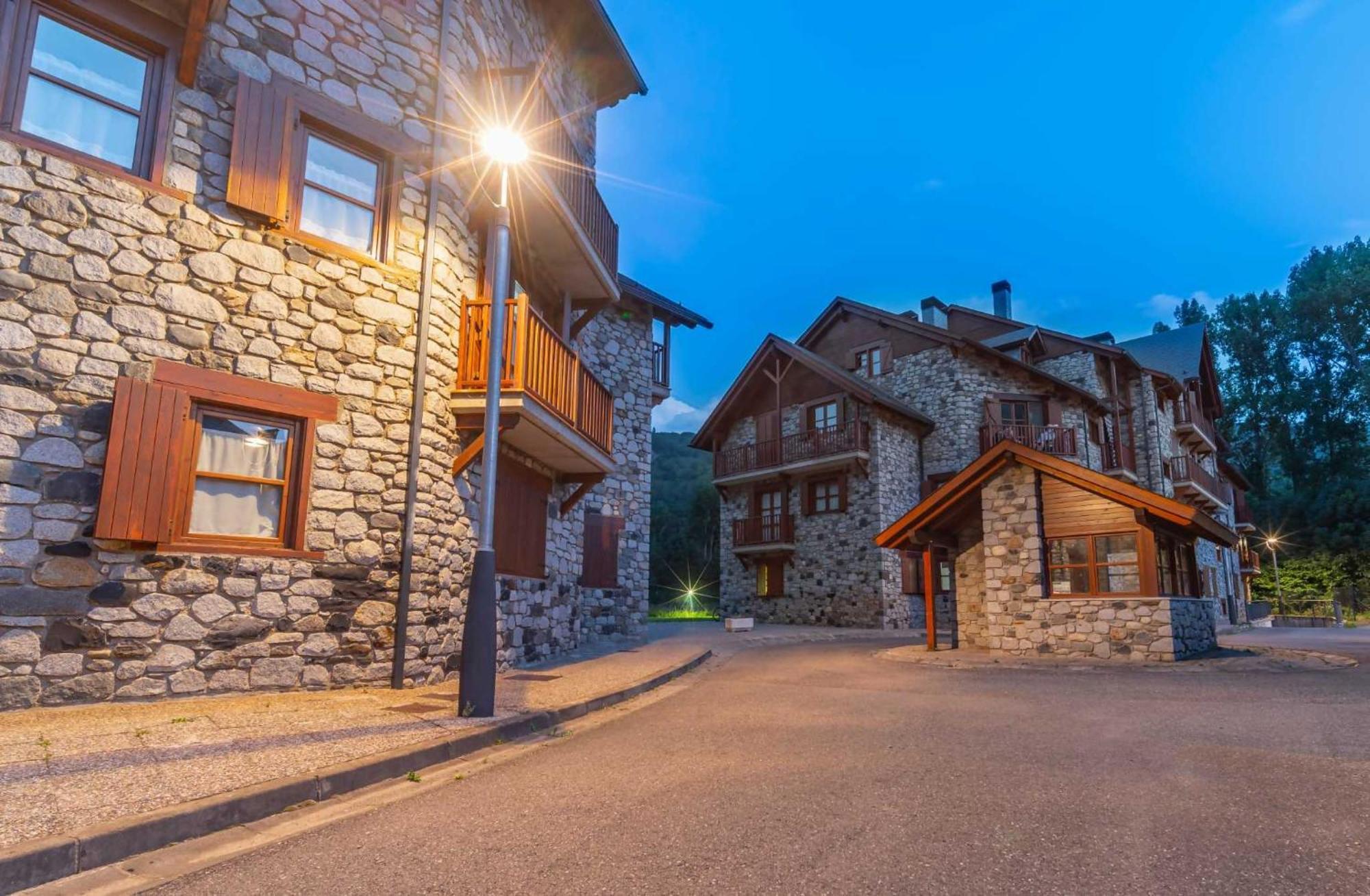 Apartament Loira Casa Sanchines Duplex De Lujo En Benasque Zewnętrze zdjęcie