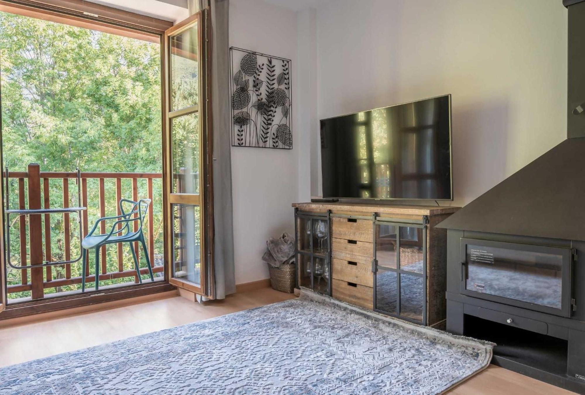 Apartament Loira Casa Sanchines Duplex De Lujo En Benasque Zewnętrze zdjęcie