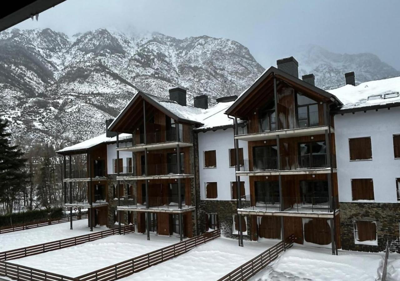 Apartament Loira Casa Sanchines Duplex De Lujo En Benasque Zewnętrze zdjęcie